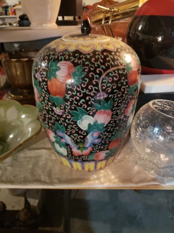 Antiques and Uniques in North Kansas City! photo 10