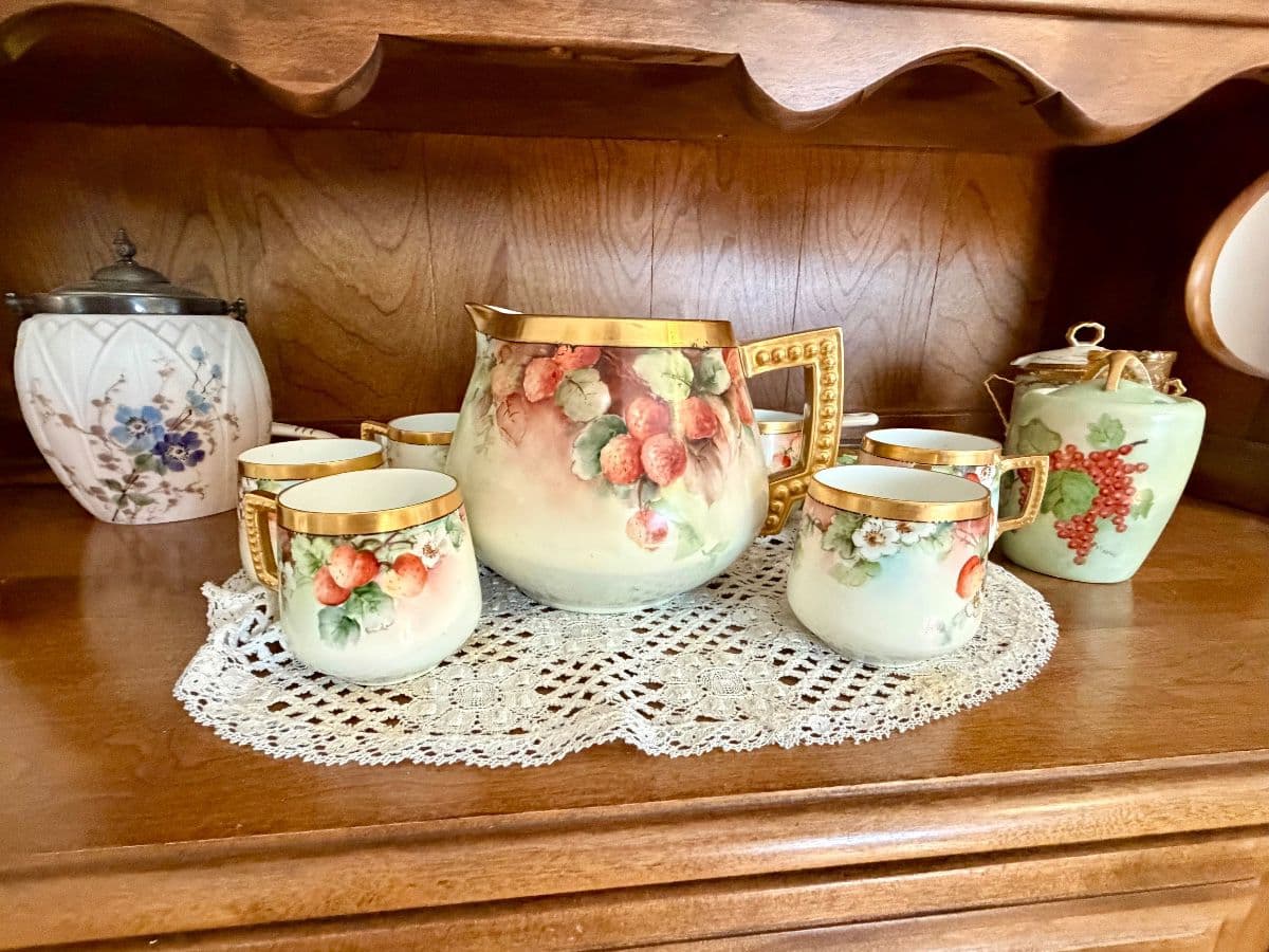 VTG ST CHARLES SALE by POTPOURRI ESTATE SALES photo 8