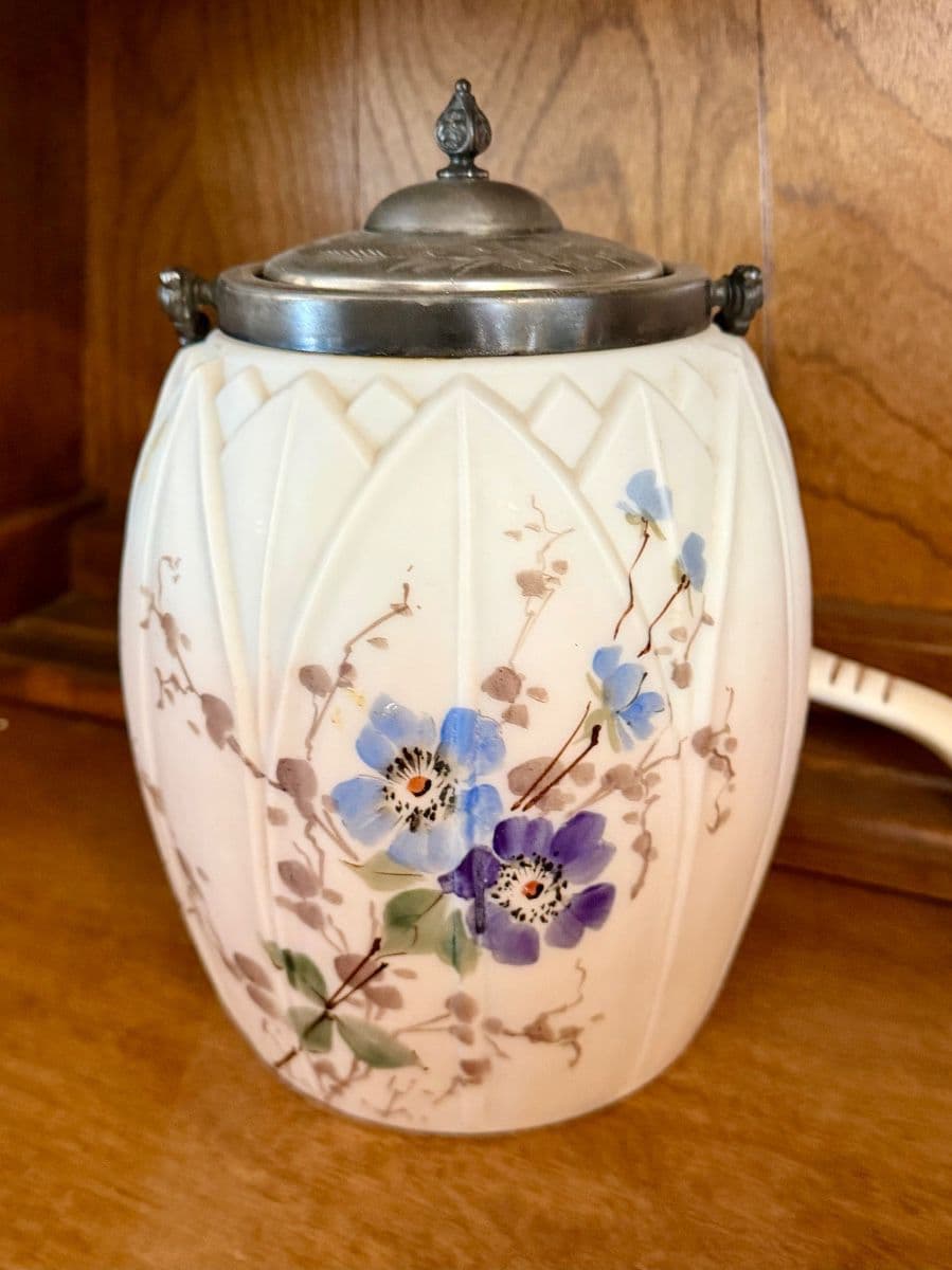 VTG ST CHARLES SALE by POTPOURRI ESTATE SALES photo 9