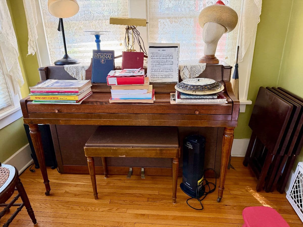 VTG ST CHARLES SALE by POTPOURRI ESTATE SALES photo 1