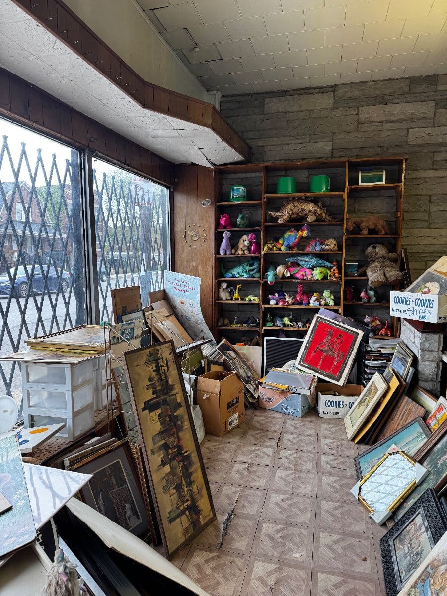 Liquidation Sale photo 8