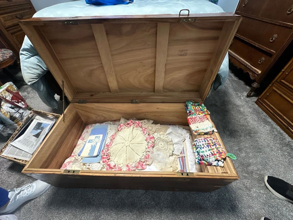 Grasons of Bellevue: FAIRWOOD FINDS - 1 Day Blowout estate sale in Renton, WA photo 7