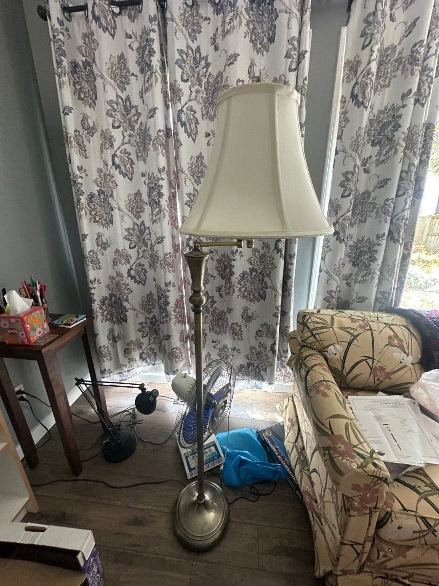 Grasons of Bellevue: FAIRWOOD FINDS - 1 Day Blowout estate sale in Renton, WA photo 11