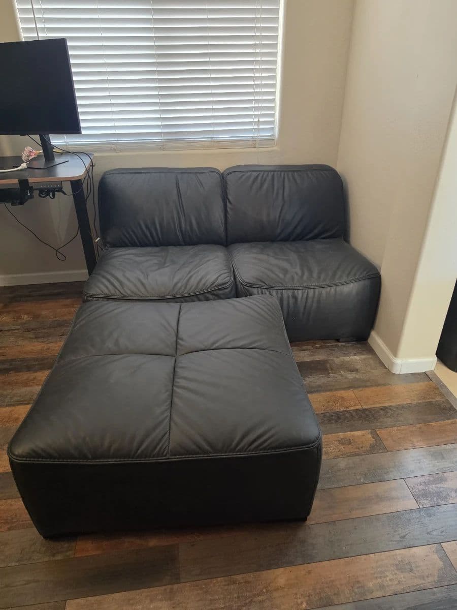 Scottsdale-Quality Furniture in N. Phoenix — Leather, Designer Pieces, Appliances & Electronics photo 8