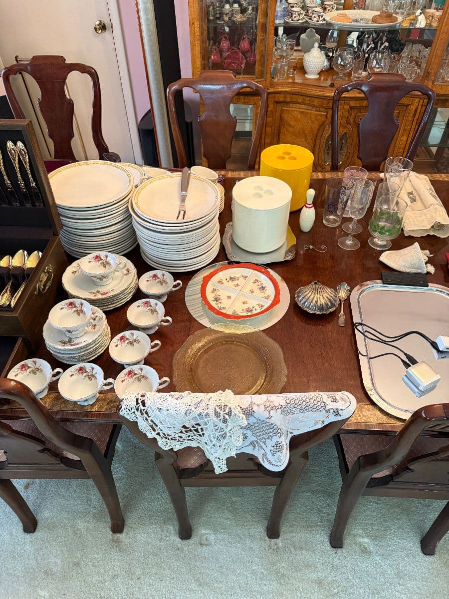 50% Off Sunday Packed Latham Estate Sale!!!!! photo 3