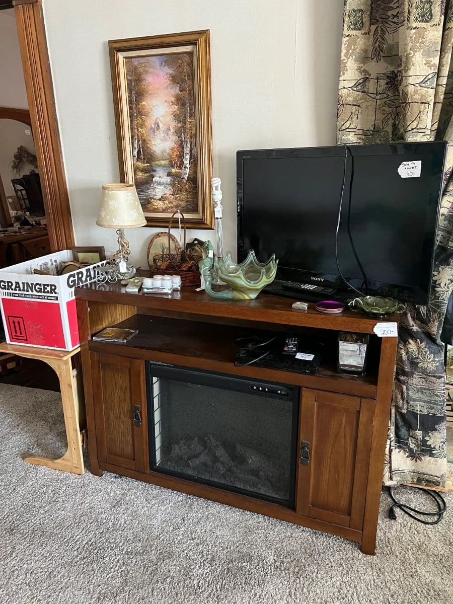 Padilla Estate Sale photo 4