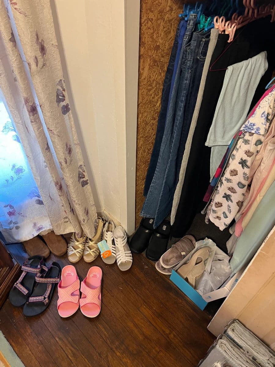 Padilla Estate Sale photo 9