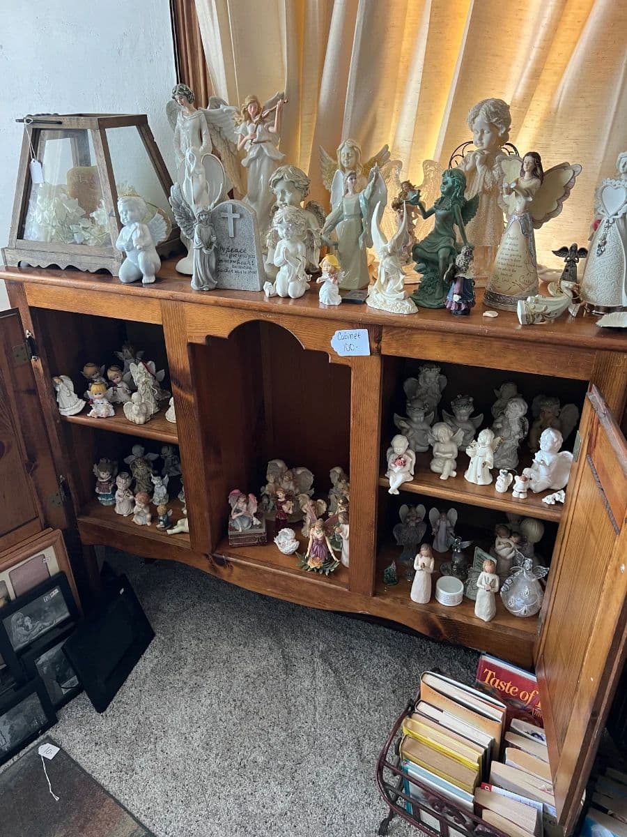 Padilla Estate Sale photo 1
