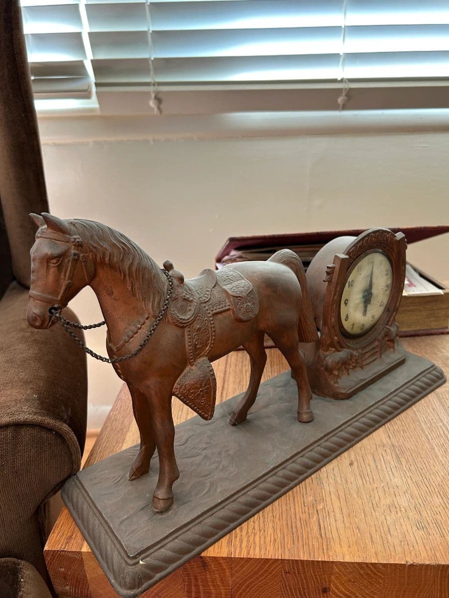 Grasons of Nashville - Treasure-Filled Estate Sale – Vintage Décor, Furniture & Unique Finds photo 1