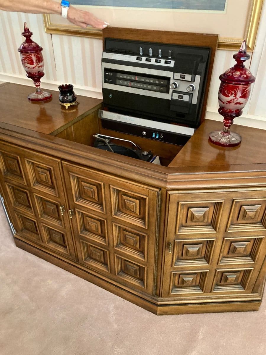 PREMIER ROSWELL ESTATE SALE photo 9