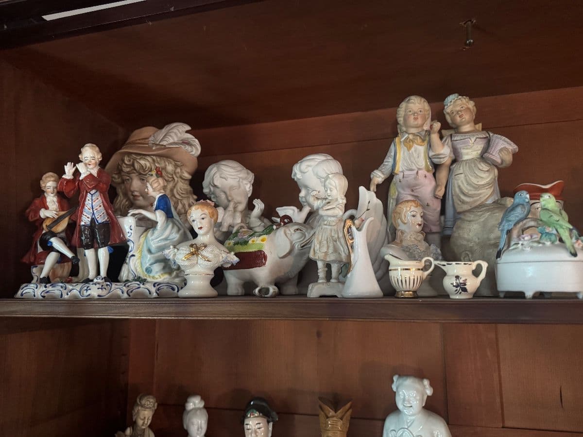 Clark Estate Sale photo 7