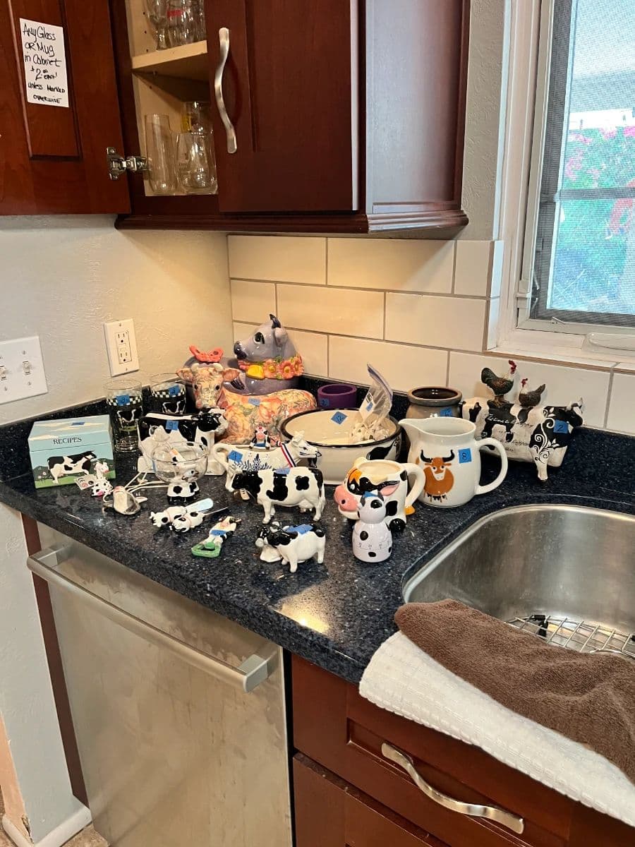 HUGE Multi-Person Estate Sale photo 4