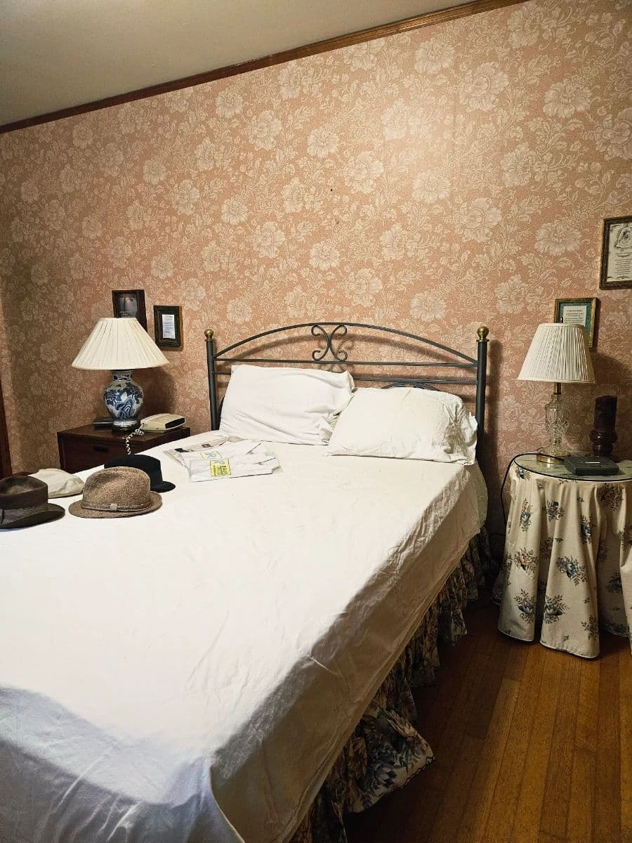 Estate Sale in Whiteville Tn, Gorgeous country setting. photo 12