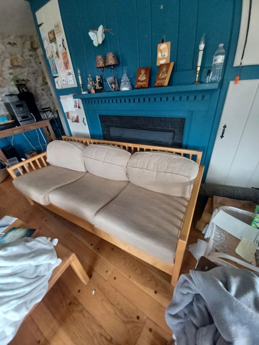 Acushnet Hillside Home - Car (Mercedes), Riding Mower (Husqarvana), Fine Furnishings and more! photo 6
