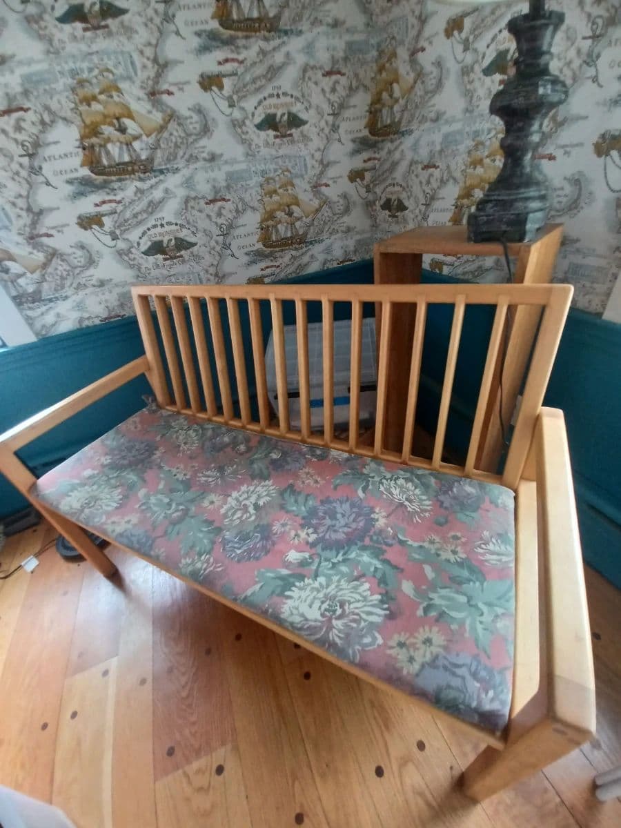 Acushnet Hillside Home - Car (Mercedes), Riding Mower (Husqarvana), Fine Furnishings and more! photo 8