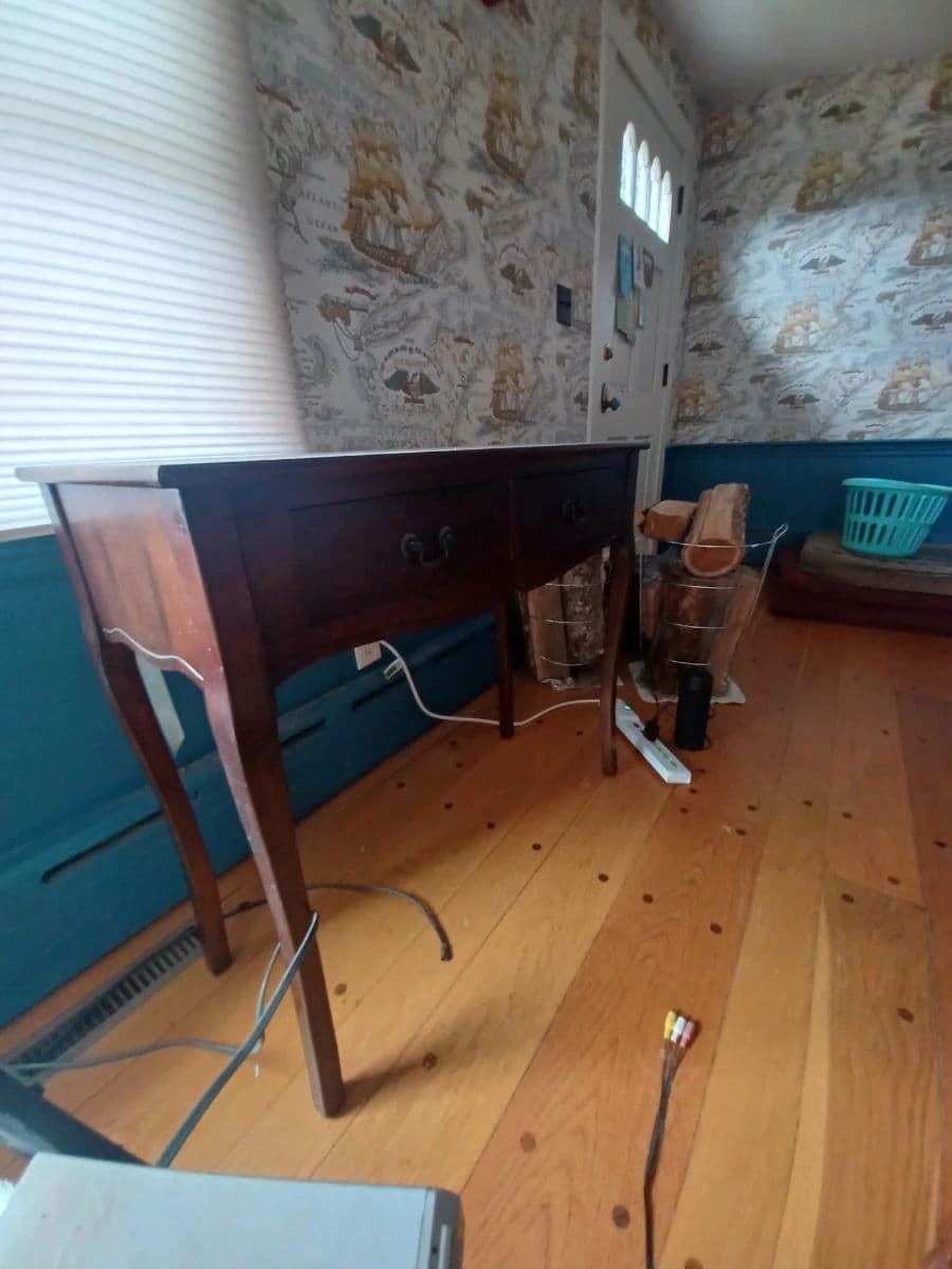 Acushnet Hillside Home - Car (Mercedes), Riding Mower (Husqarvana), Fine Furnishings and more! photo 11
