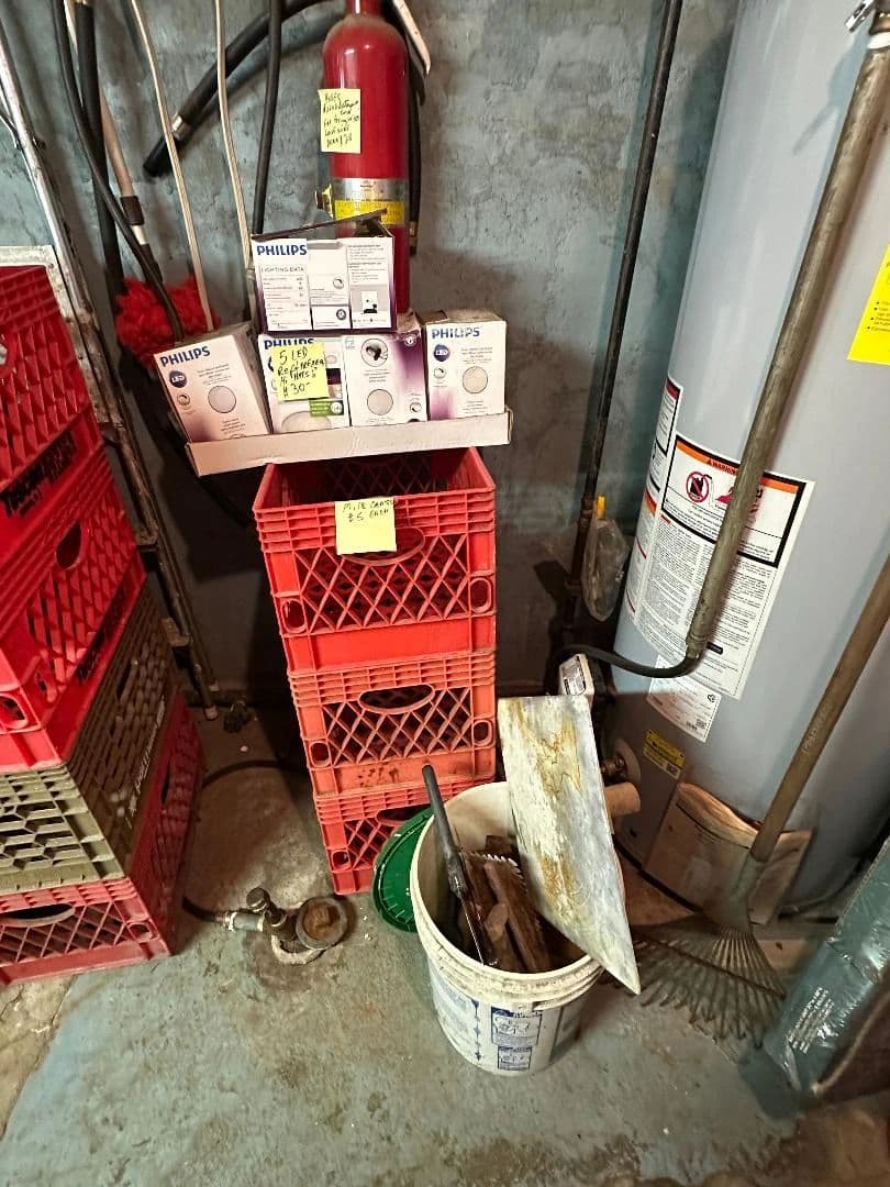 Johnny D's Clearing House Estate Sale photo 12