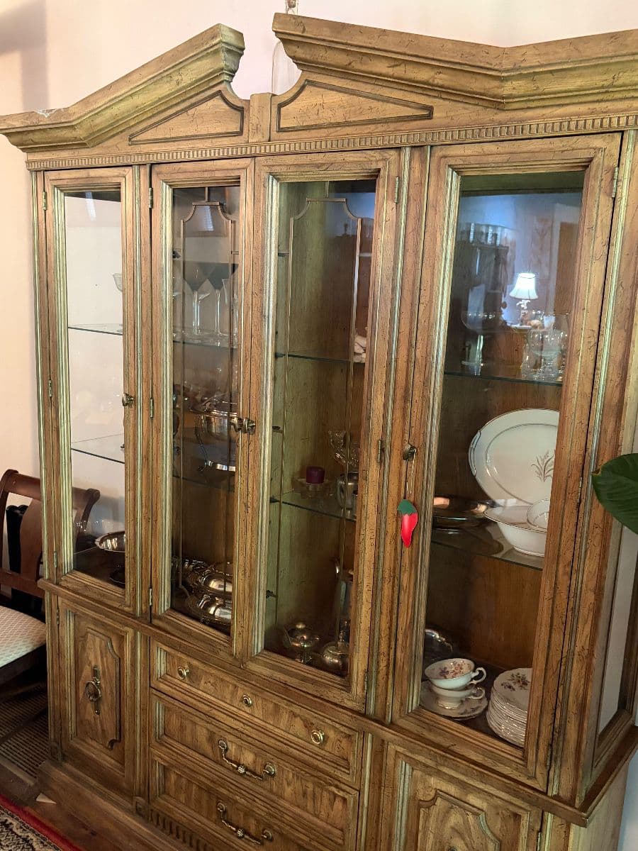 Eclectic Collector’s Sale in Bishop photo 10