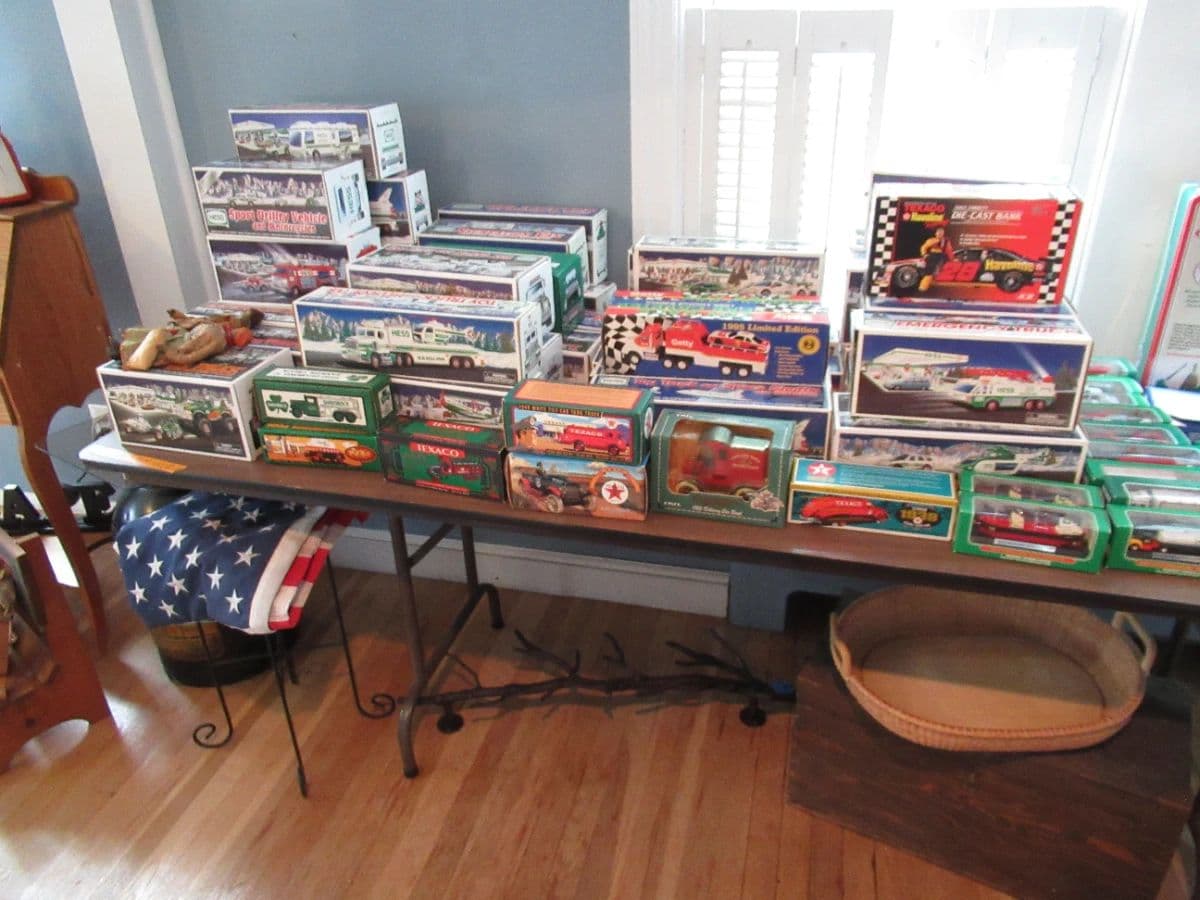 NORWOOD MA ESTATE SALE TOOLS GARAGE FINE FURNISHINGS HESS CAR COLLECTION JEWELRY FIESTAWARE VINTAGE photo 4