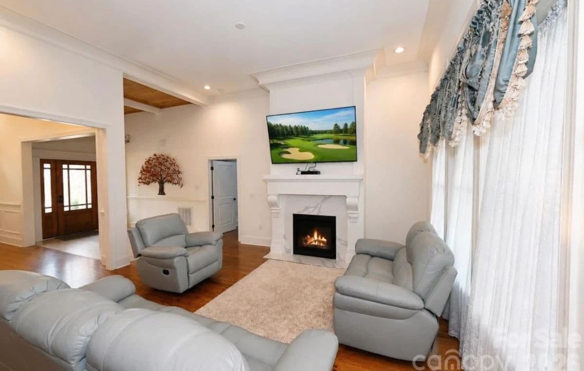 Modern Home Furnishings photo 3