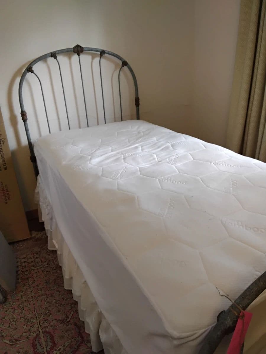Fabulous Estate Sale photo 5