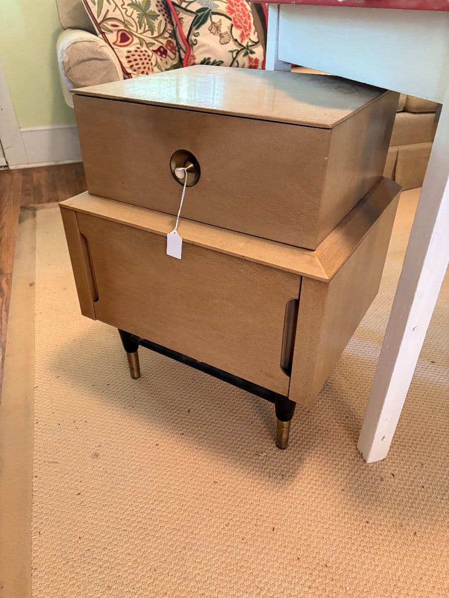 Marilee Hall Downsizing Sale photo 4