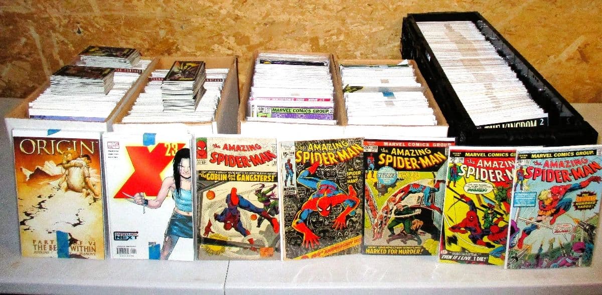 AMAZING COMIC BOOK AND TOY AUCTION photo 1
