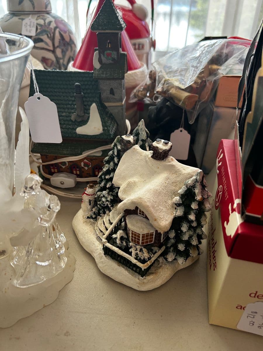 Vintage Lovers’ Estate Sale – Antiques, Collectibles & One-of-a-Kind Finds photo 8