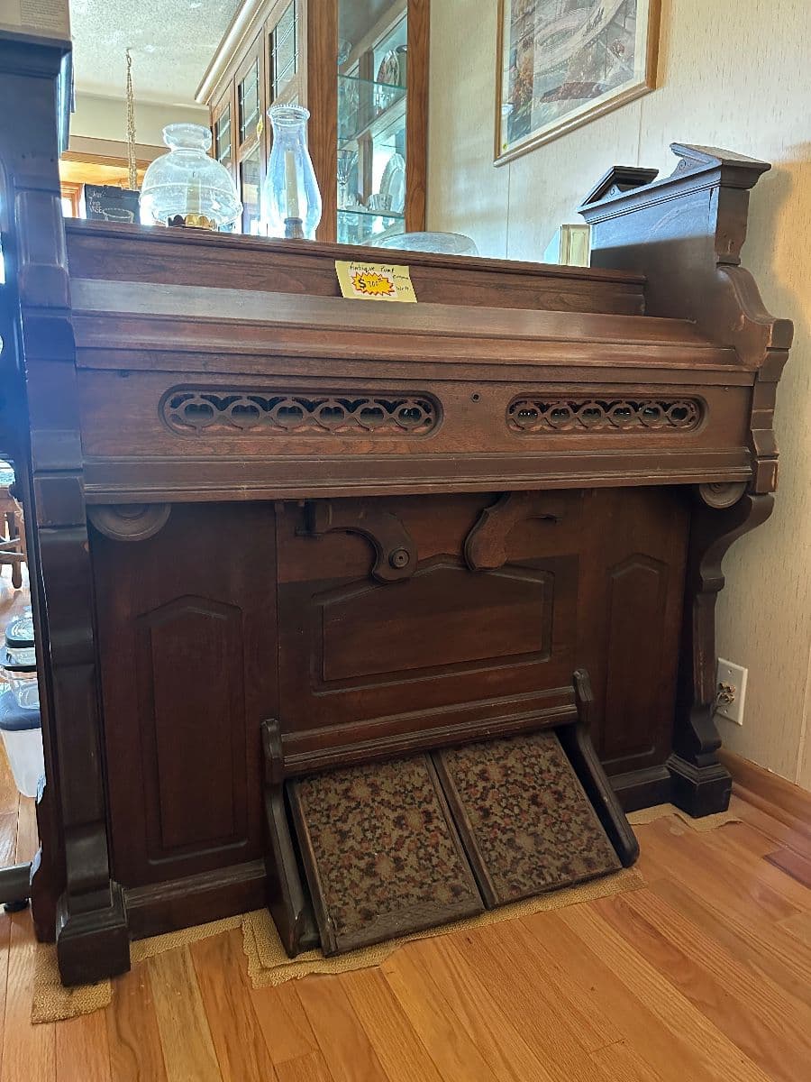 Estate and Moving Sale photo 1