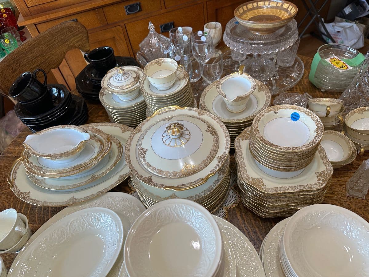 Estate and Moving Sale photo 11