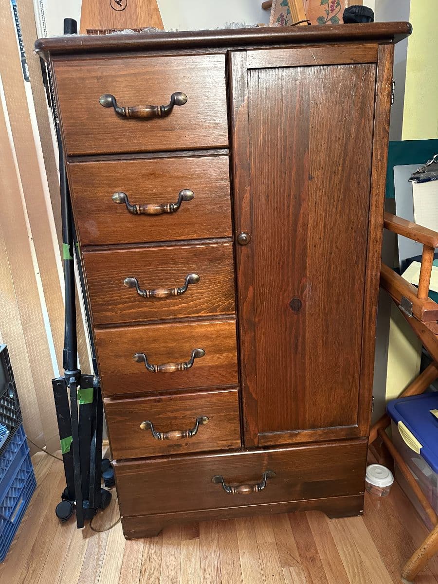 Estate and Moving Sale photo 5