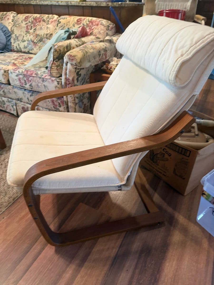 BEES KNEES IS IN JONESBOREO photo 9