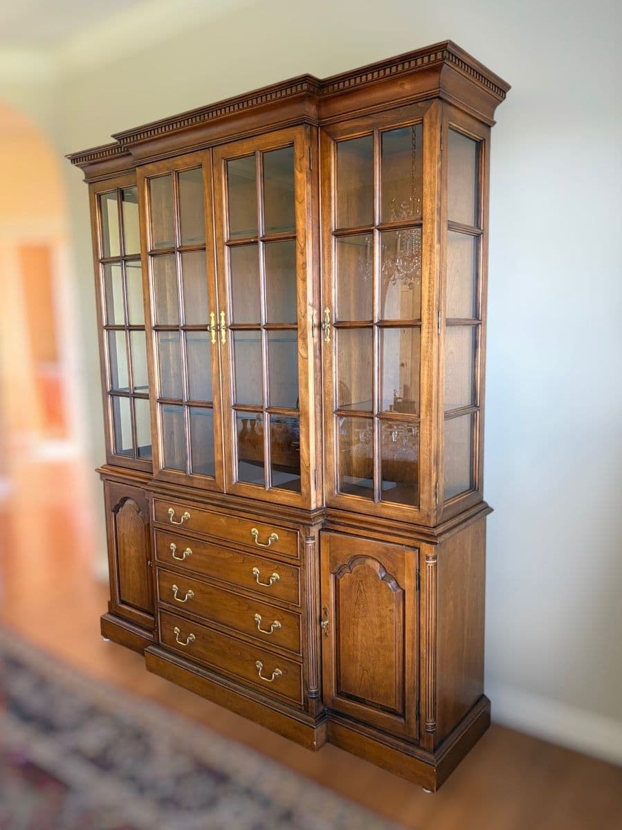Ethan Allen, Oriental Cabinet, Persian Rugs, Beatles Memorabilia, Waterford, Fiesta Ware & Pyrex photo 7