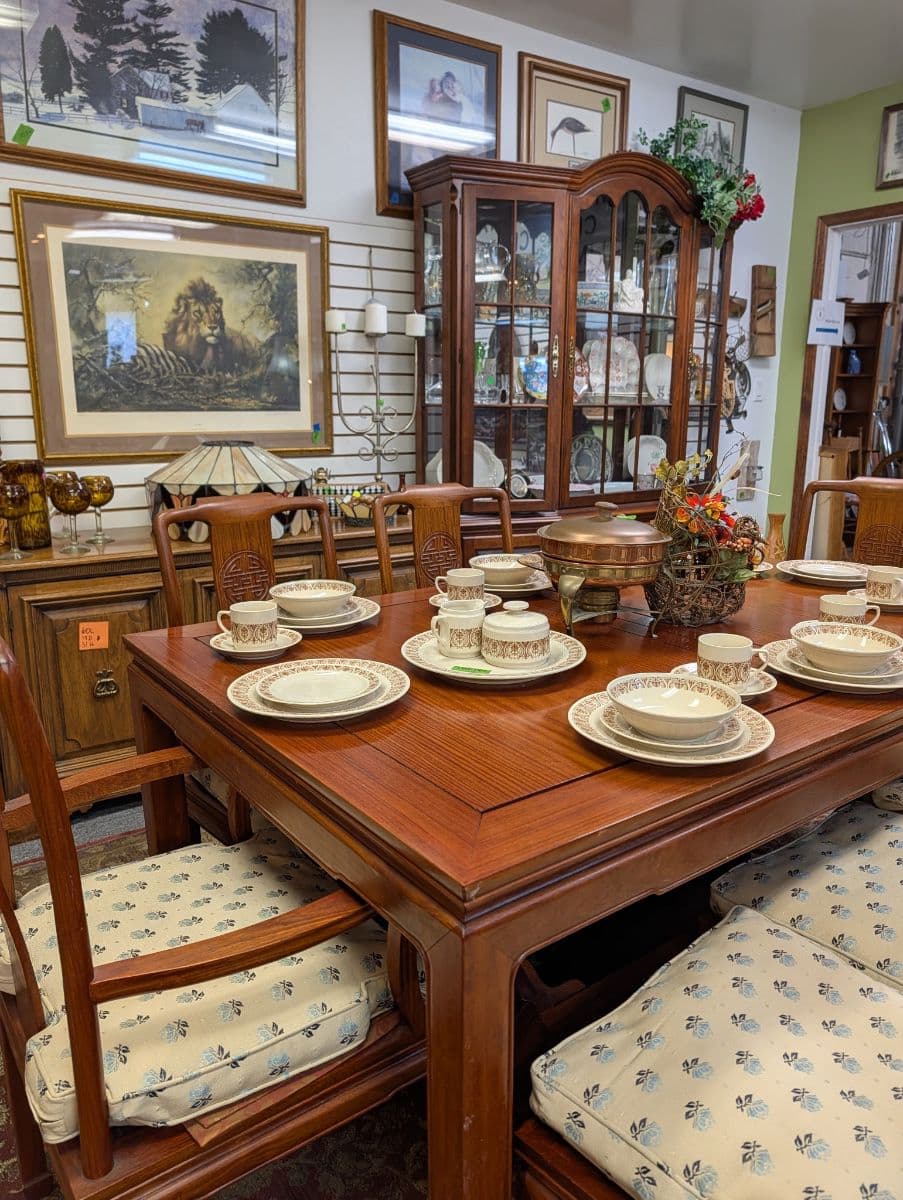 Vintage Clothing, Decor, Art, Collectibles, Antiques and More! photo 5