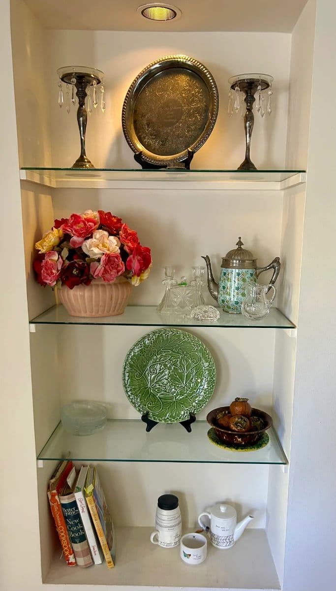Elegant Tempe Estate Sale – Ethan Allen, Thomasville, Saundra Levan Art & Décor photo 8