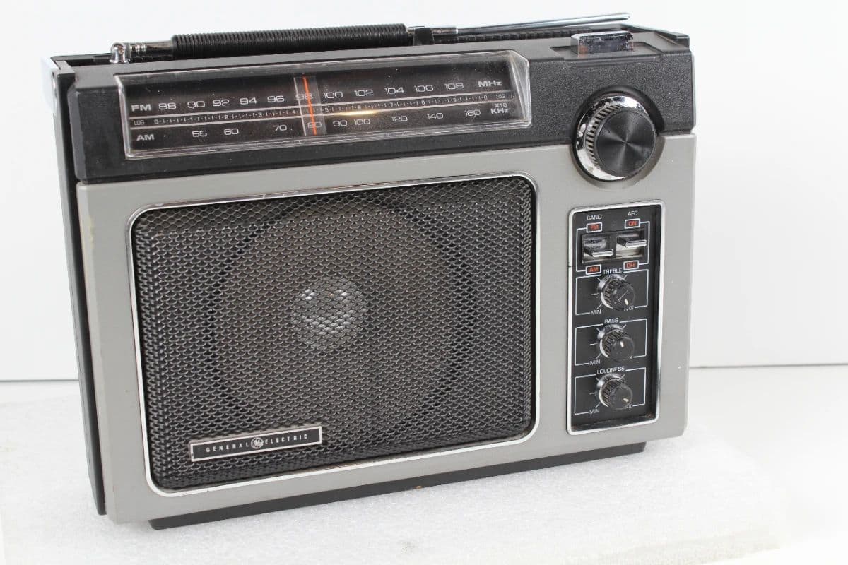 Electronic Technicians And Music Lovers Auction - Records, Vintage Audio, Test Equipment And More photo 10