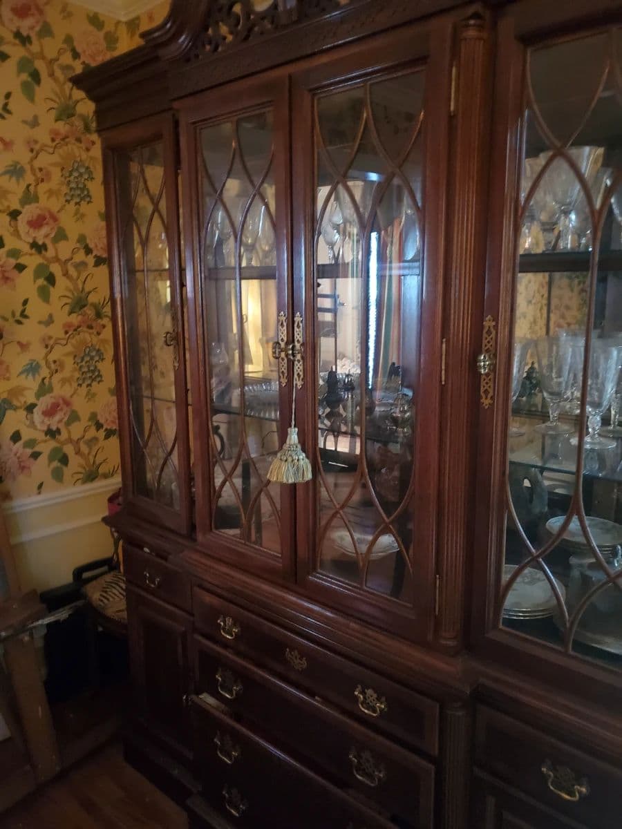 BEAUTIFUL MEMPHIS ESTATE SALE 10×MORE THEN PICS SHOW OVERFULL photo 2