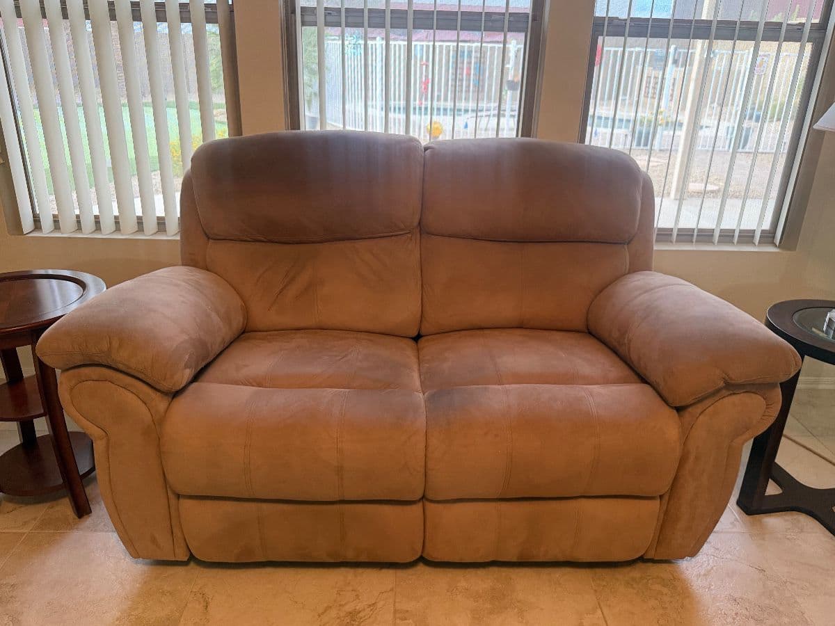 Gorgeous Surprise Estate Sale by Radiant Estate Sales photo 9