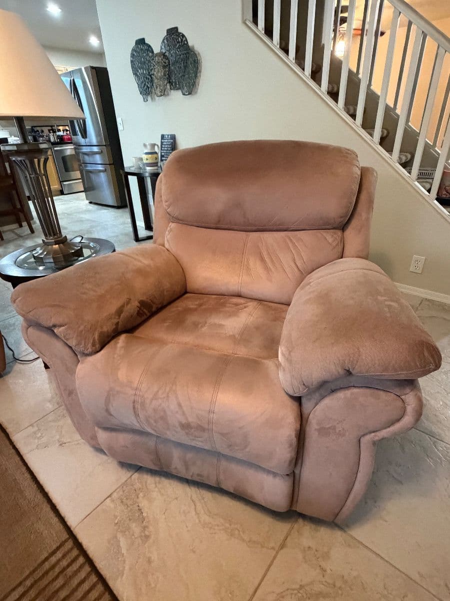 Gorgeous Surprise Estate Sale by Radiant Estate Sales photo 6