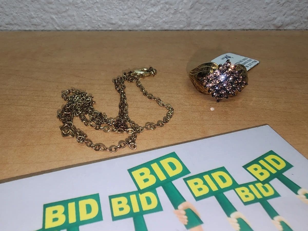 Jewelry, Clothing, Collectibles, Sports Cards, Crafting, Jerseys, Nike Shoes, Kids Stuff, Make Up photo 10