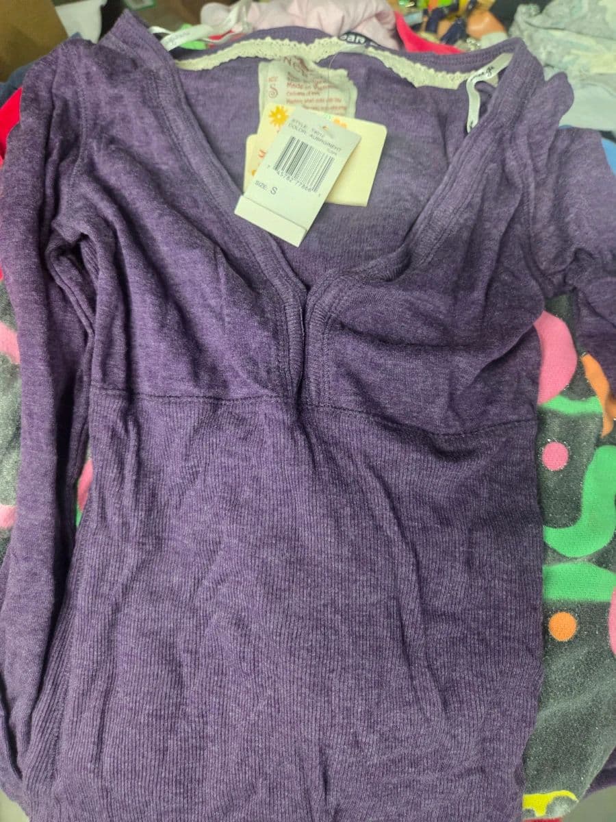 Clothing! Dolls and Toys! Jewelry and Watches! VHS! Electronics! Smalls and Much More photo 7