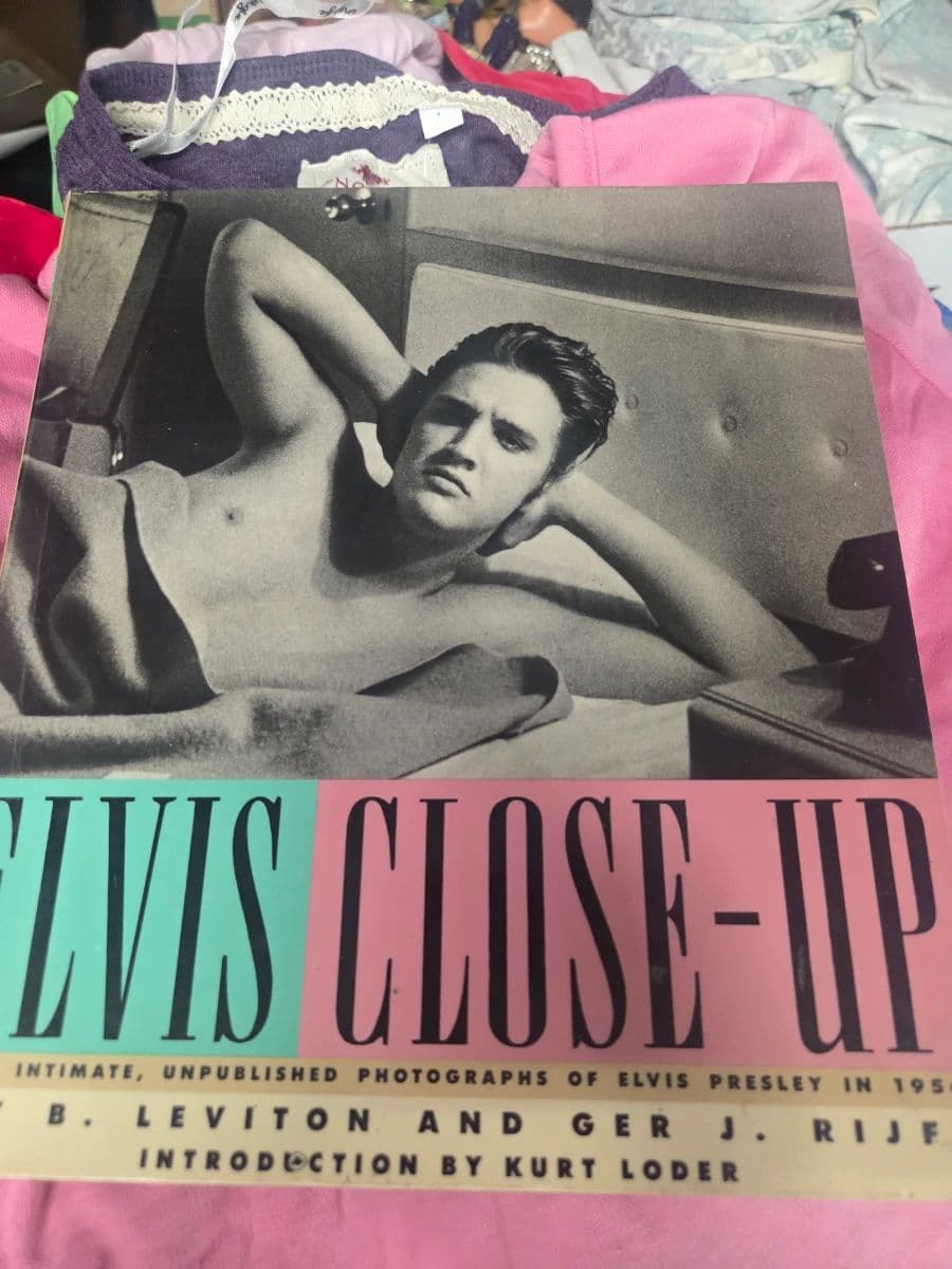 Clothing! Dolls and Toys! Jewelry and Watches! VHS! Electronics! Smalls and Much More photo 3