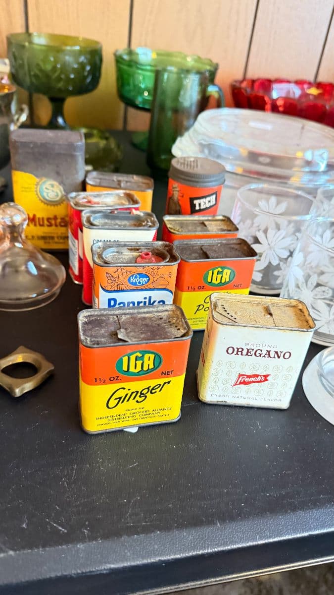 Vintage Everything! Loaded ! Don’t Miss This Step Back in Time! photo 10