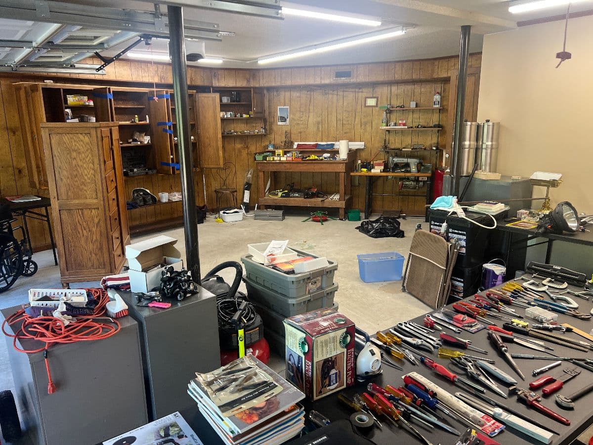 Needlewood Lane Estate sale in Cleveland photo 2