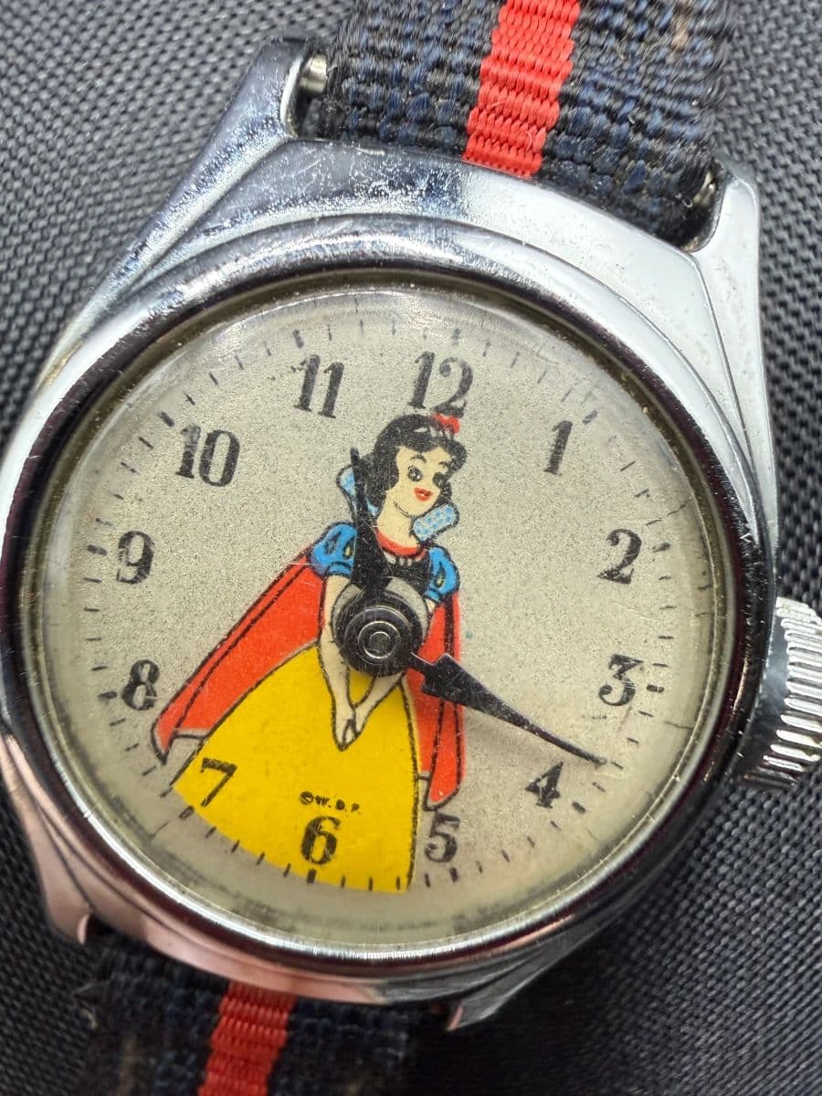 Magical Ephemera, Fab Furniture, Toys, Games & More Auction photo 9