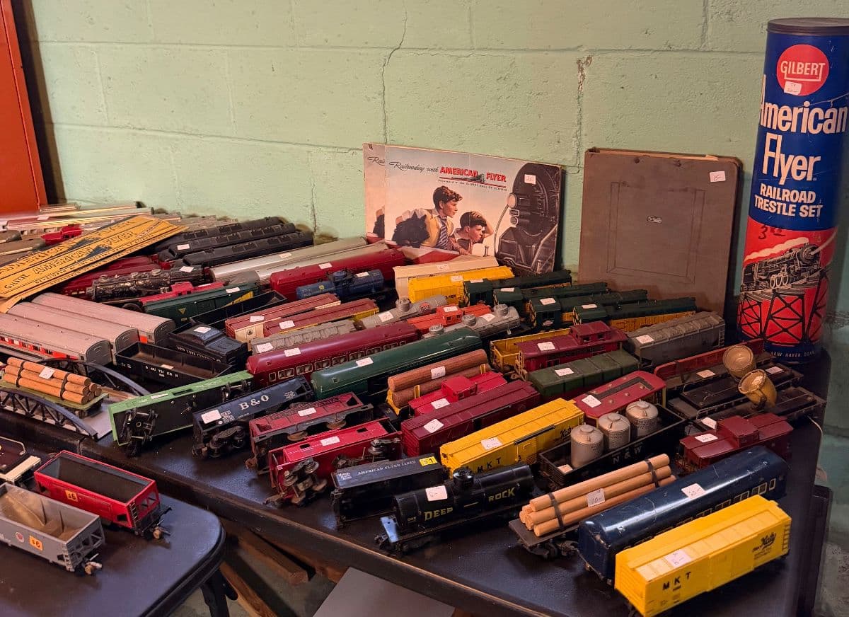 AMERICAN FLYER RARE TRAIN COLLECTION PRESENTED BY ELLE AND EMME photo 6