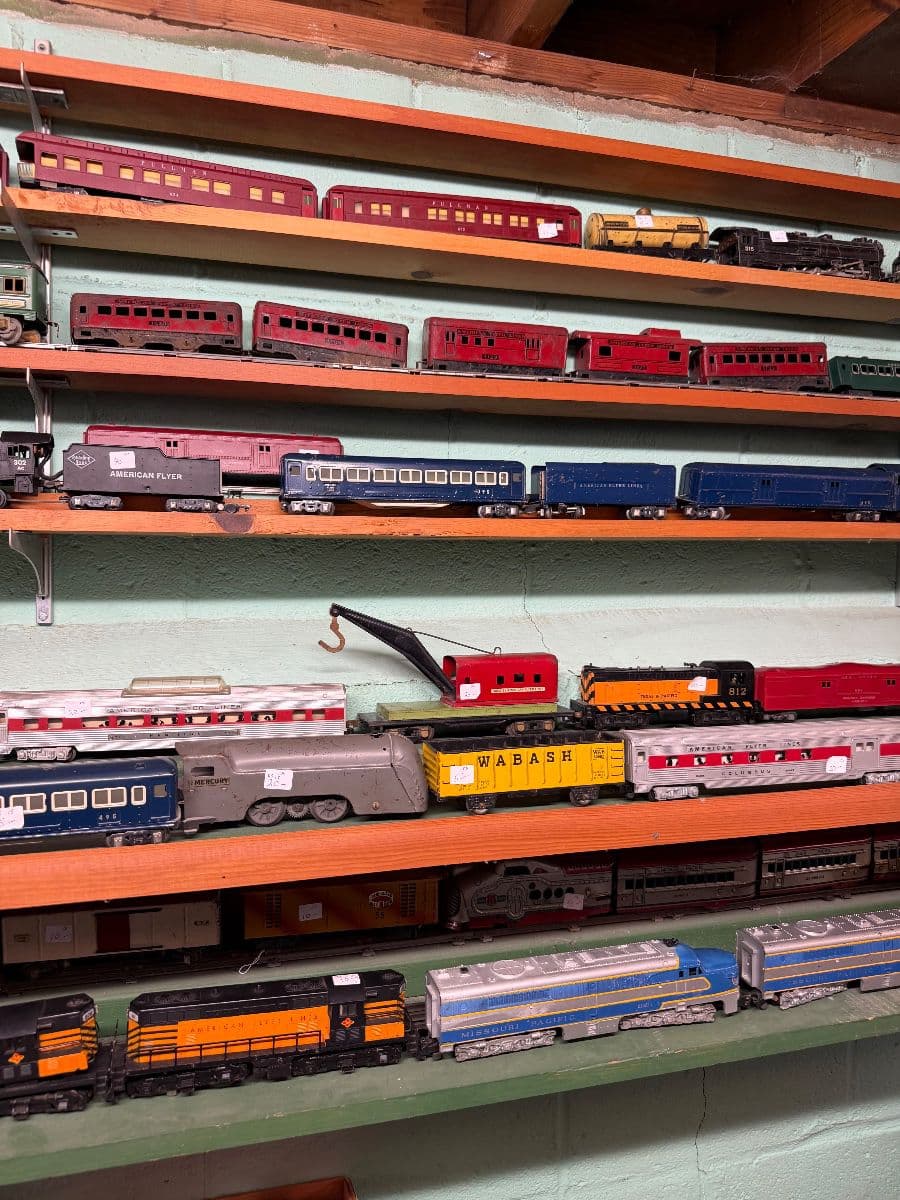 AMERICAN FLYER RARE TRAIN COLLECTION PRESENTED BY ELLE AND EMME photo 4