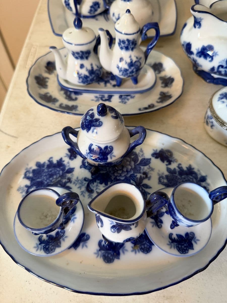 Vintage Glass, Pyrex, Collectibles, Furniture & Estate Treasures~PICKER'S SALE photo 11