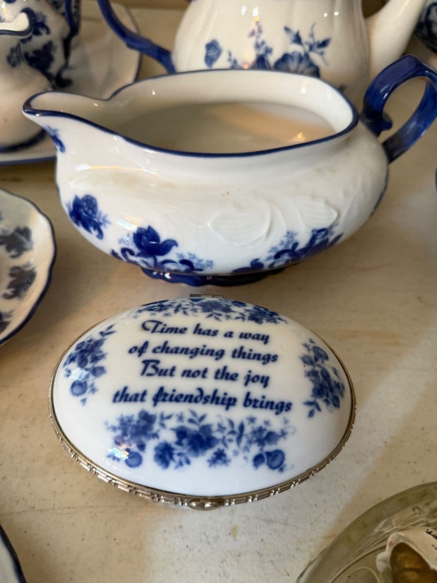 Vintage Glass, Pyrex, Collectibles, Furniture & Estate Treasures~PICKER'S SALE photo 10