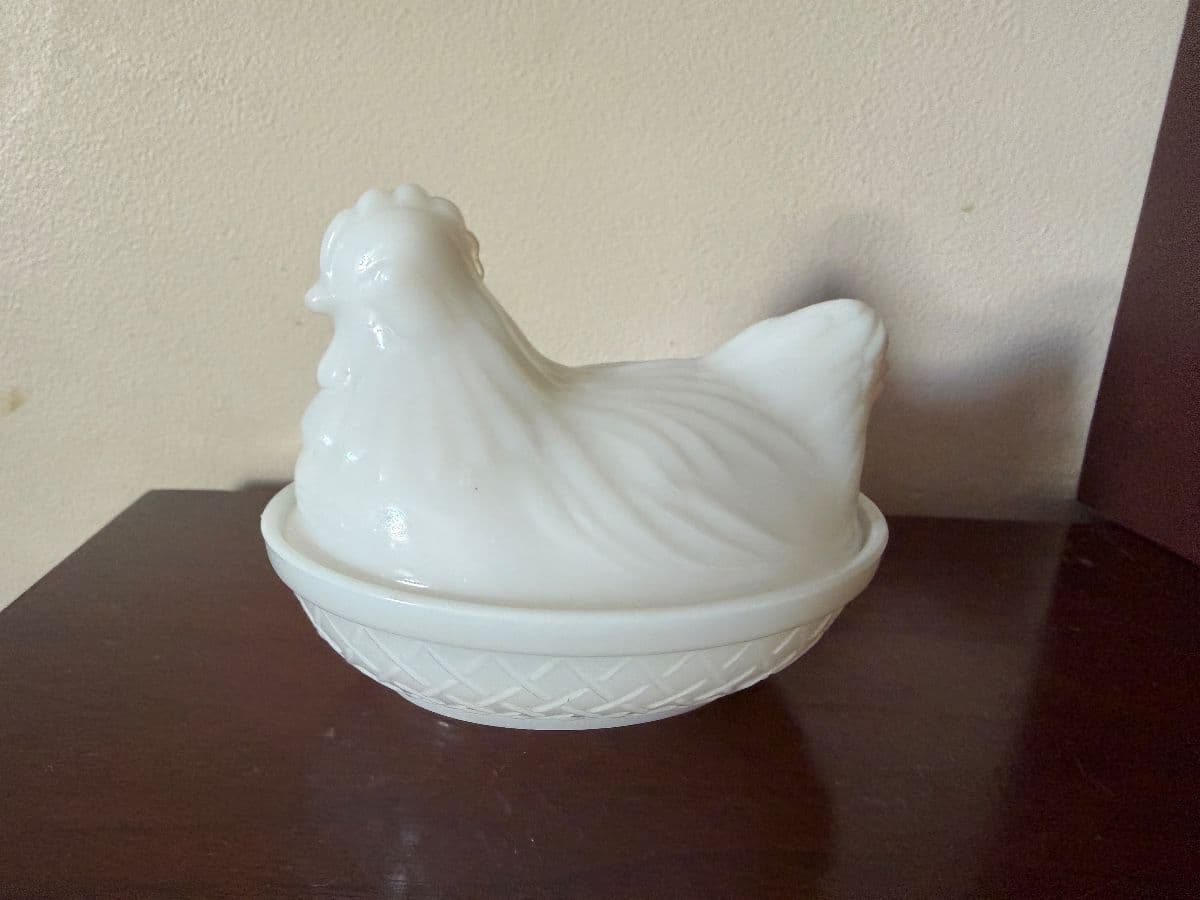 Vintage Glass, Pyrex, Collectibles, Furniture & Estate Treasures~PICKER'S SALE photo 1